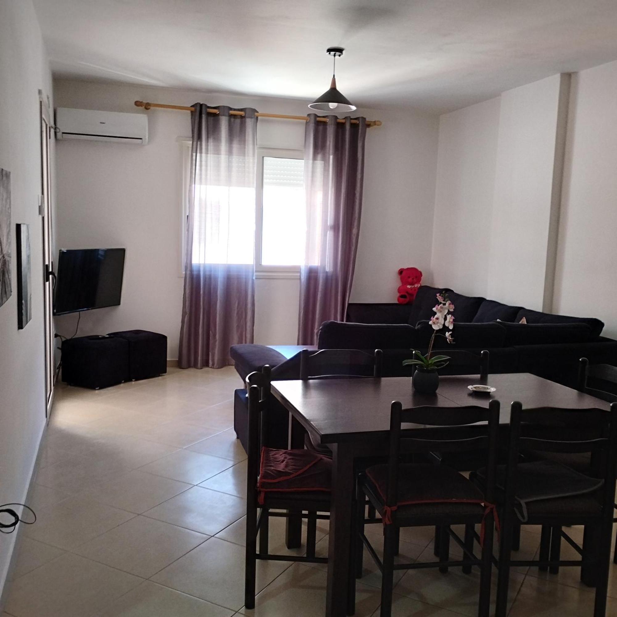 Hergi Apartament Vlora Kültér fotó